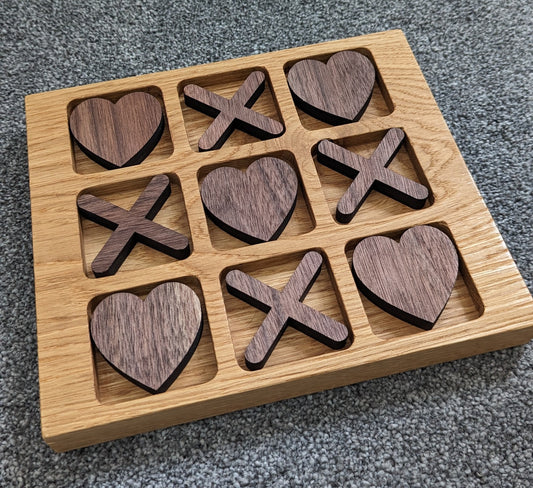 "Hearts & Kisses" Tic-Tac-Toe